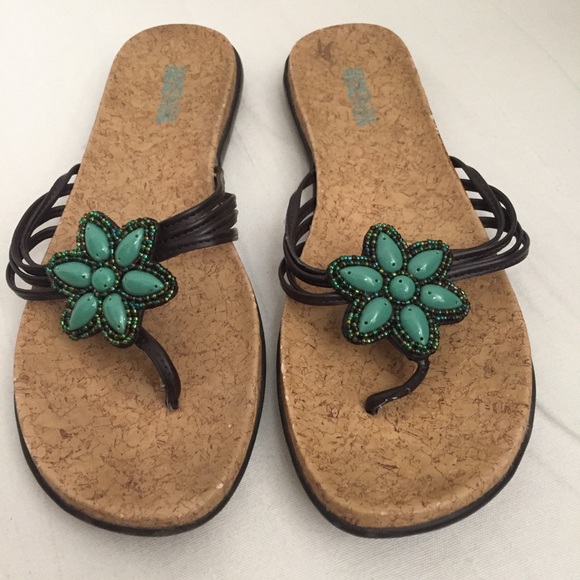 ❌SOLD❌Kenneth Cole ‘Glam In Bloom’ Sandals 9.5M - Picture 3 of 8